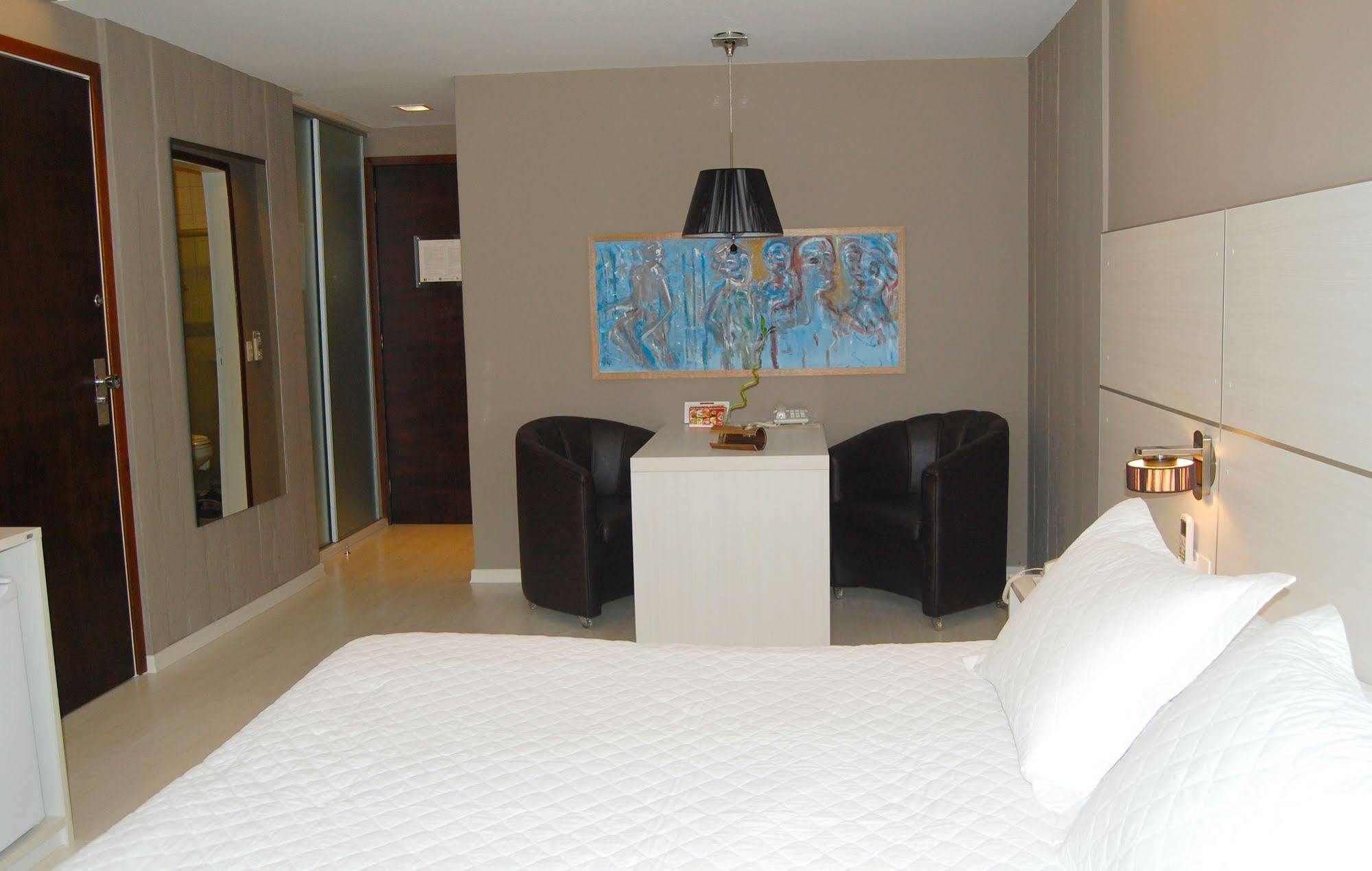 Hotel Manta Pelotas Exterior photo